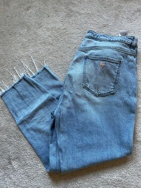 Guess Light Wash Mom Jeans with Triangle Logo Detail